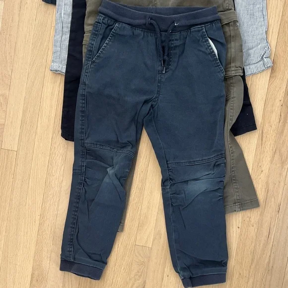 Kids Bottoms Bundle (4-5 y) Jeans, Canvas Pants, Linen Pants - Picture 7 of 11